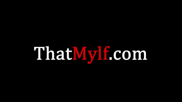 Latina MILF Does What She Does Best